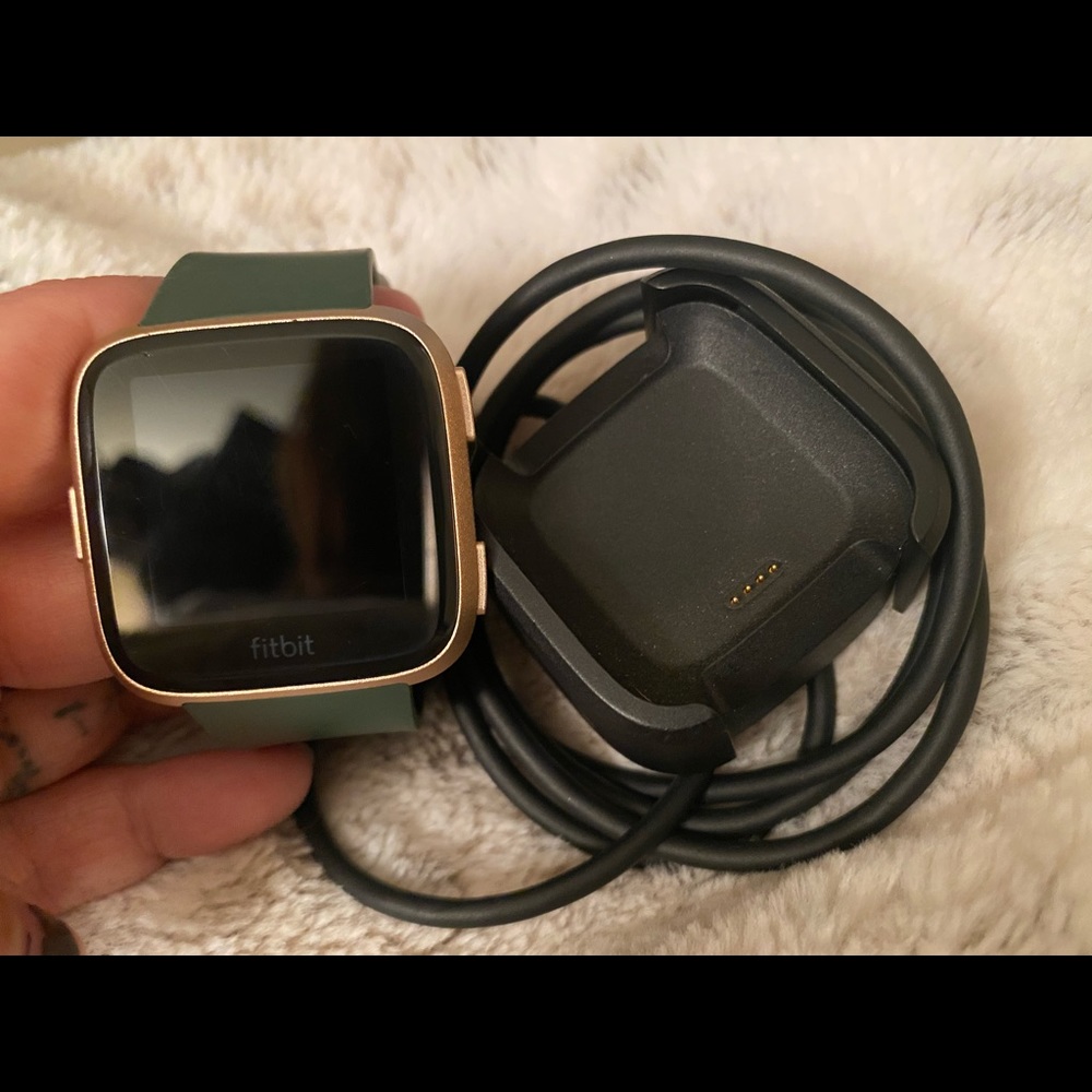 Fitbit Versa Special Edition